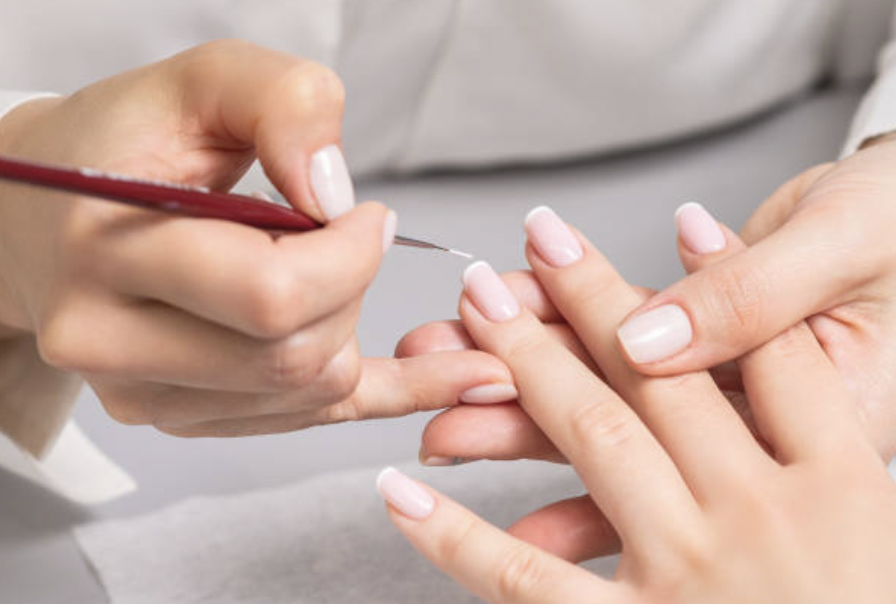 Gel fingernails
