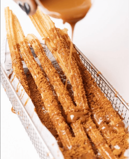 Churros recheados de doce de Leche